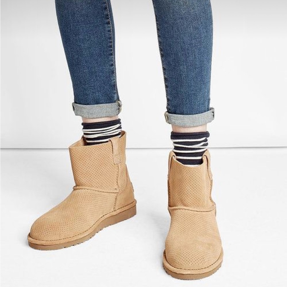 Uggs classic unlined mini perf perforated suede boots in tawny women’s sz 7